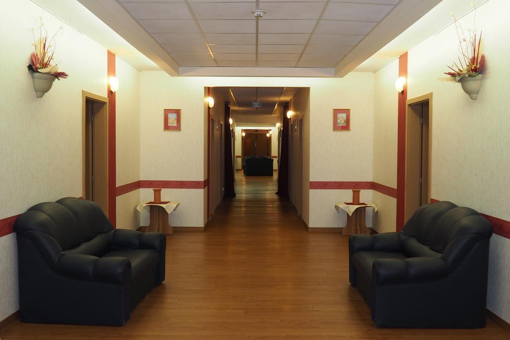 Hary Hotel Kecskemet Exterior photo
